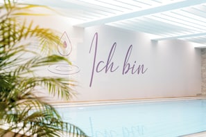 Indoor pool, outdoor pool, open 6:30 AM to 9:30 PM, pool umbrellas - Bio Thermalhotel Falkenhof (Bad Fuessing)