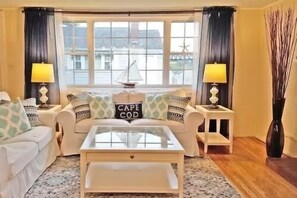 Fernseher, DVD-Player