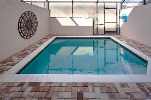 Piscine extérieure