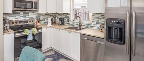 House (3 Bedrooms) | Private kitchen