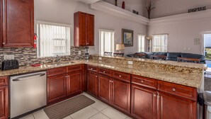 Unclassified image, 4 of 30, button - Lake Davenport Estates-ru1055 (Davenport)