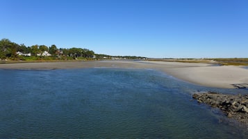 Tæt på stranden