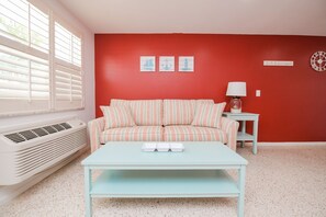 Living room - Ahoy at Captain's Quarters (Bradenton Beach)
