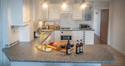 Keswick centre spacious and modern 3 bed apartment plus sofa bed