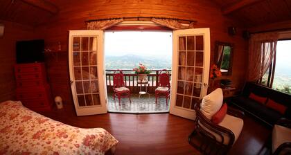 Hermosa Villa de Montaña "LA DACHA DE PAQUITA" en Jamaca de Dios.