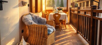 LA CANONICA nature and peace, with terrace Wi-Fi PetFriendly with dog area