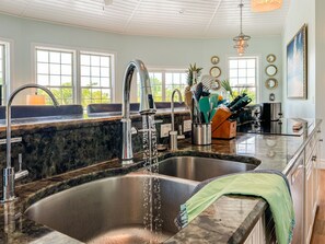 Fridge, microwave, oven, stovetop - Private Pool w/ Waterfall, Swing Bar, Happy Guests (Captiva)