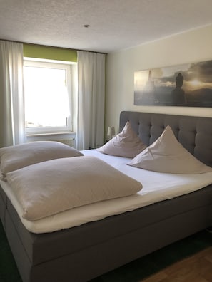 2 間睡房、熨斗/熨衫板、免費 Wi-Fi、床單