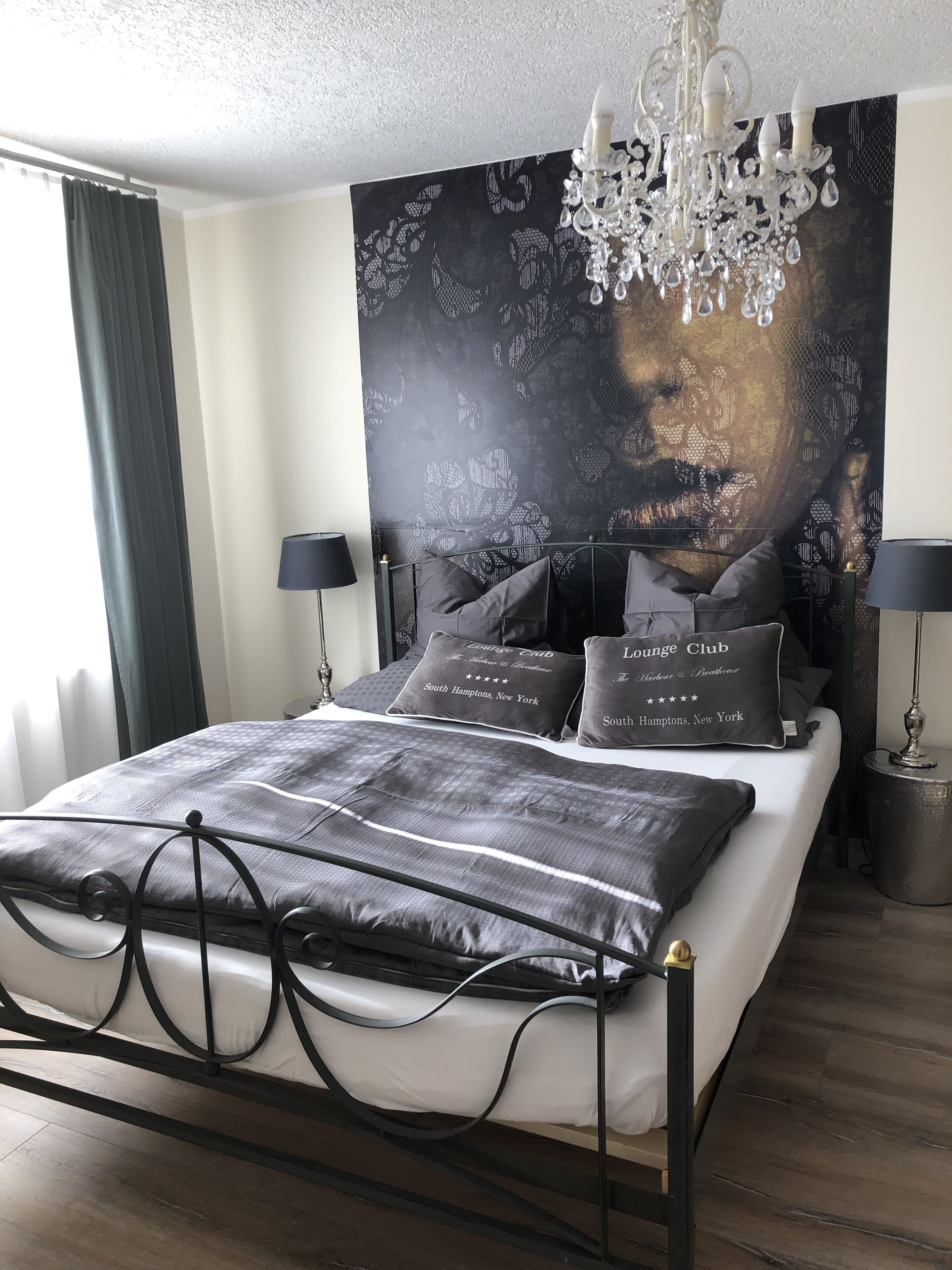 2 多间卧室、熨斗/熨衣板、免费 WiFi、床单