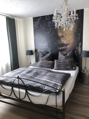 2 quartos, ferros/tábuas de passar roupa, Wi-Fi de cortesia