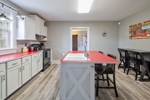 Fridge, microwave, oven, stovetop - Large home with character .5 Miles to downtown (Kokomo)