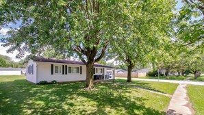 Exterior - Charming ranch, close to Speedway, Grissom AFB, Downtown Kokomo (Kokomo)