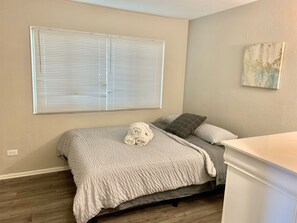 3 chambres, bureau, fer et planche à repasser, Wi-Fi gratuit