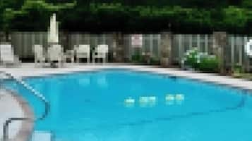Piscina all'aperto
