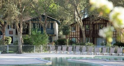 Villa ALICE ideally located in the heart of the MOLIETS-ET-MAA golf course