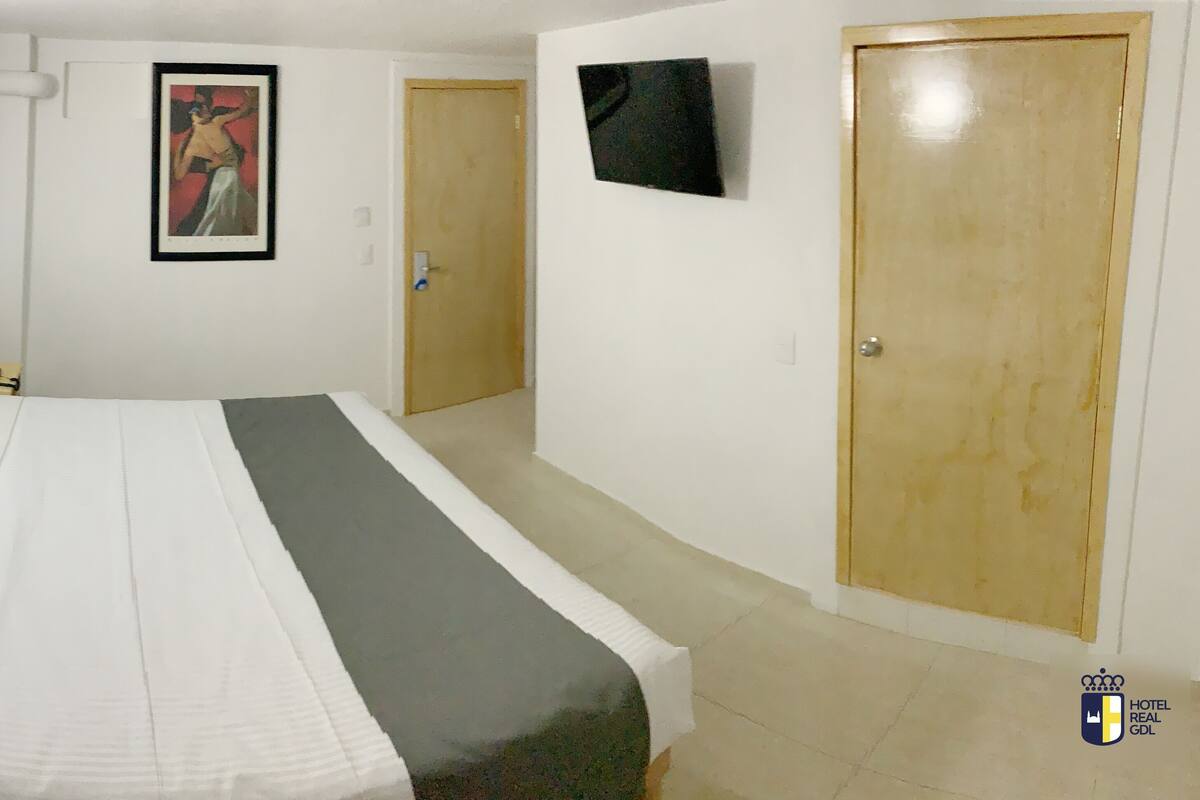 Economy Studio Suite | WiFi (free), bed sheets