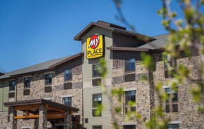 Front of property - My Place Hotel - Green Bay (Green Bay)