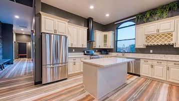 Heritage Penthouse | Shared kitchen | Mini-fridge