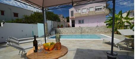 Outdoor pool, a heated pool