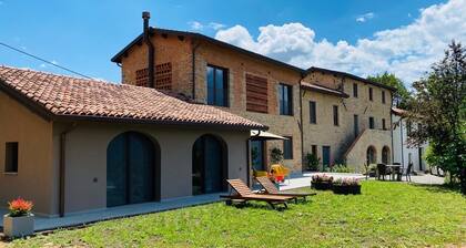 Agriturismo PURO - Charme Design House in Barga Tuscany