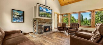 Ultra Green Modern Mountain Home