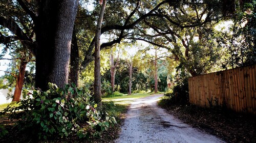 NASA KSC Guest House 3bds 2bths+kayaks+ rocket launches+beaches+Cape Canaveral 