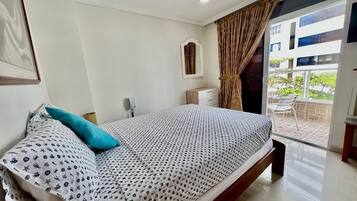 2 bedrooms, in-room safe, iron/ironing board, WiFi (free)