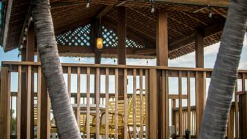 Outdoor pool, pool loungers