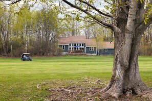 Exterior - Outdoor Adventure Home: Golfing, Hiking & Kayaking (Wellesley Island)