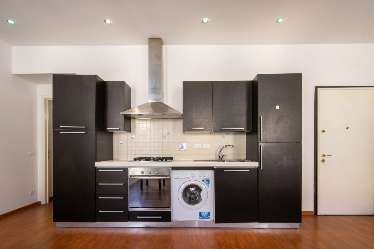 Réfrigérateur, four, plaque de cuisson