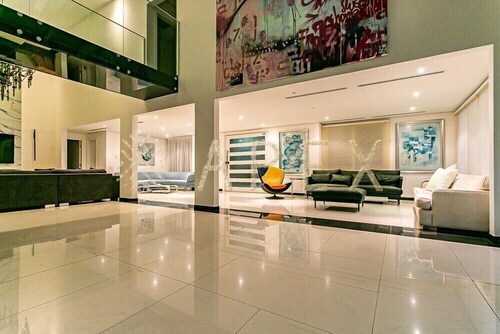 Mansion in Jurere Internacional