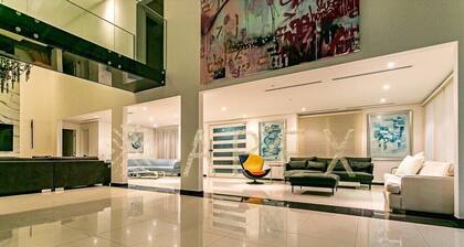 Mansion in Jurere Internacional