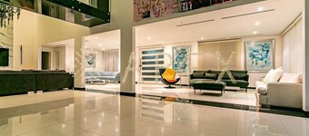 Mansion in Jurere Internacional