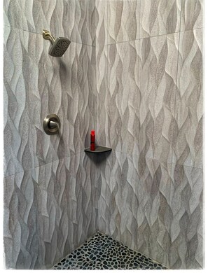 Towels, soap, shampoo, toilet paper