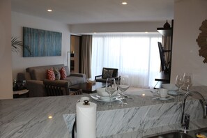 TV - CABOVILLAS BEACH RESORT- 2BDR/3BATH, OCEAN FRONT VIEW (Cabo San Lucas)