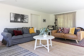 TV, fireplace, DVD player