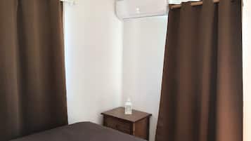 1 bedroom, iron/ironing board, WiFi