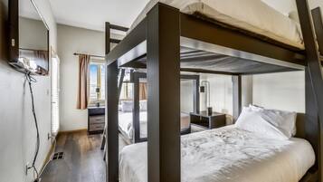 2 Schlafzimmer, Bügeleisen/Bügelbrett, kostenloses WLAN, Bettwäsche