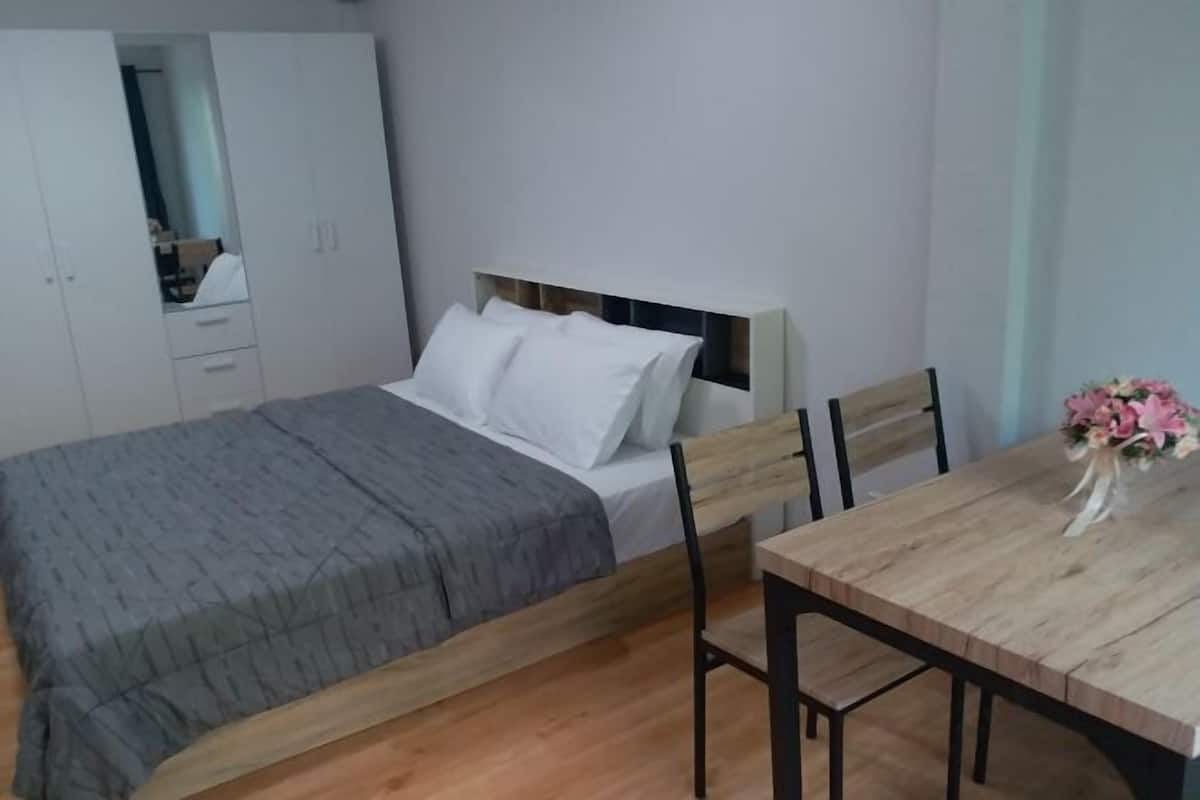 1 Schlafzimmer, Schreibtisch, kostenloses WLAN, Bettwäsche