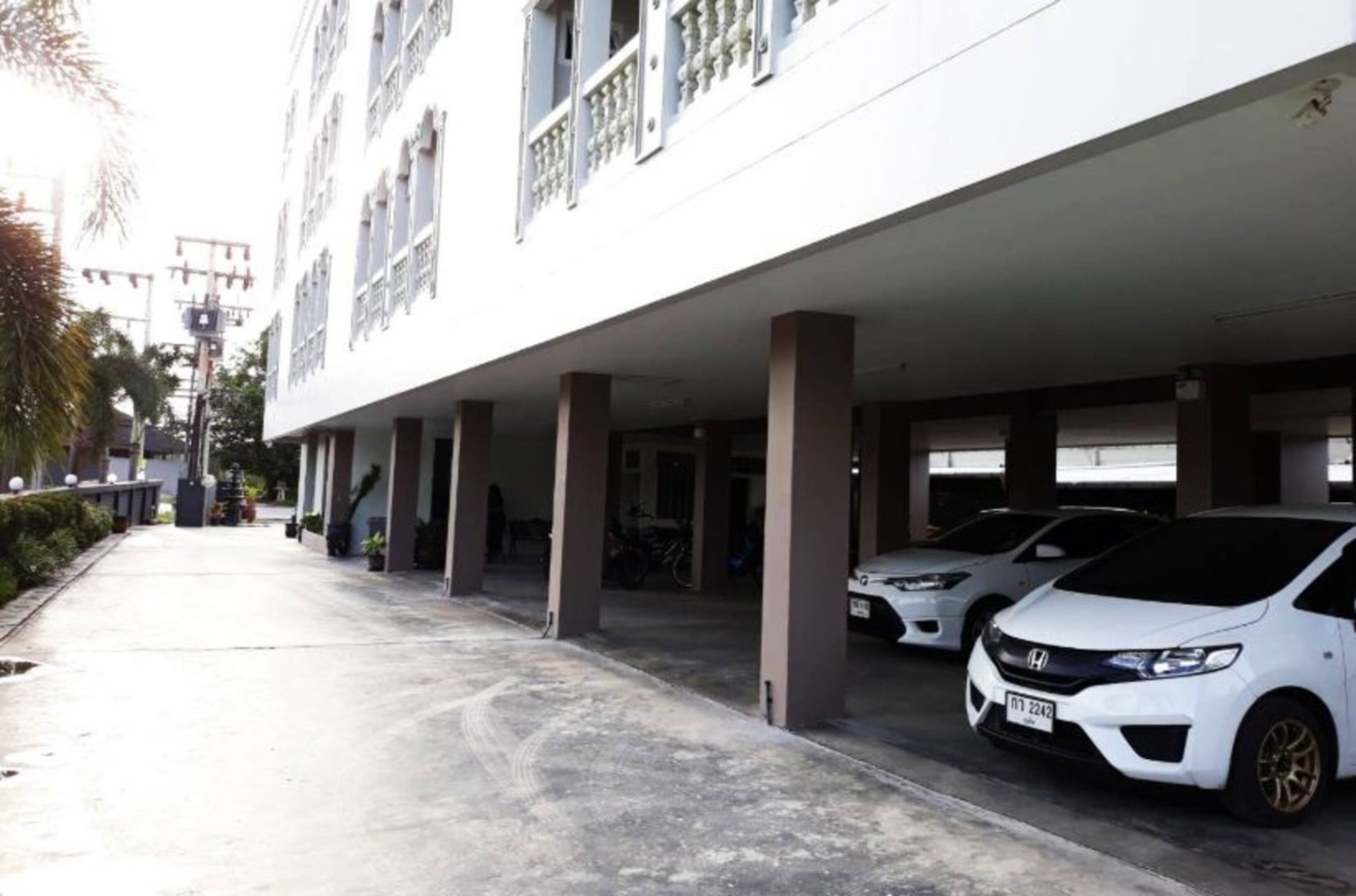 ที่จอดรถฟรี