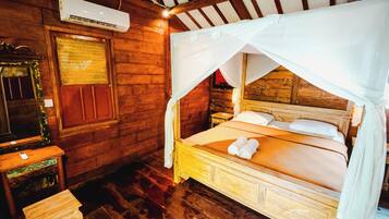 Standard Deluxe Room | Free WiFi, bed sheets