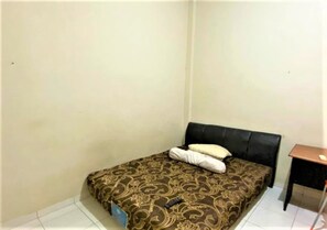 Kamar Standar | Meja kerja, Wi-Fi gratis, dan seprai linen