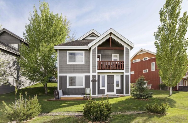 المنشأة من الخارج