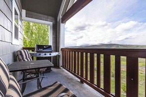 تناول الطعا�م بالخارج