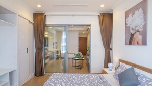 Apartamento Business | Escritorio, wifi gratis, decoración individual y mobiliario individual