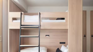 Appartamento familiare, non fumatori, ad angolo | 1 camera, biancheria da letto ipoallergenica, copriletto in piuma