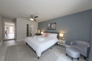 3 habitaciones, escritorio, tabla de planchar con plancha y wifi gratis