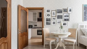 Apartment | 2 Schlafzimmer, Bügeleisen/Bügelbrett, kostenloses WLAN