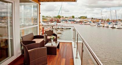 Floating House 2 Wotig mit Kamin - 01. Floating Houses (95 m²) mit Kamin