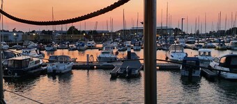 05. floating houses (75 m²) SteelVoll with infrared sauna - Floating House